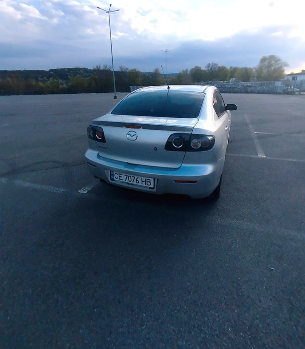 Легковий автомобіль