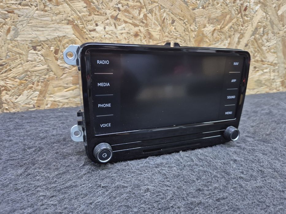 Passat nms 2 SEL магнітола b9 5c0035684f Fender фендер
