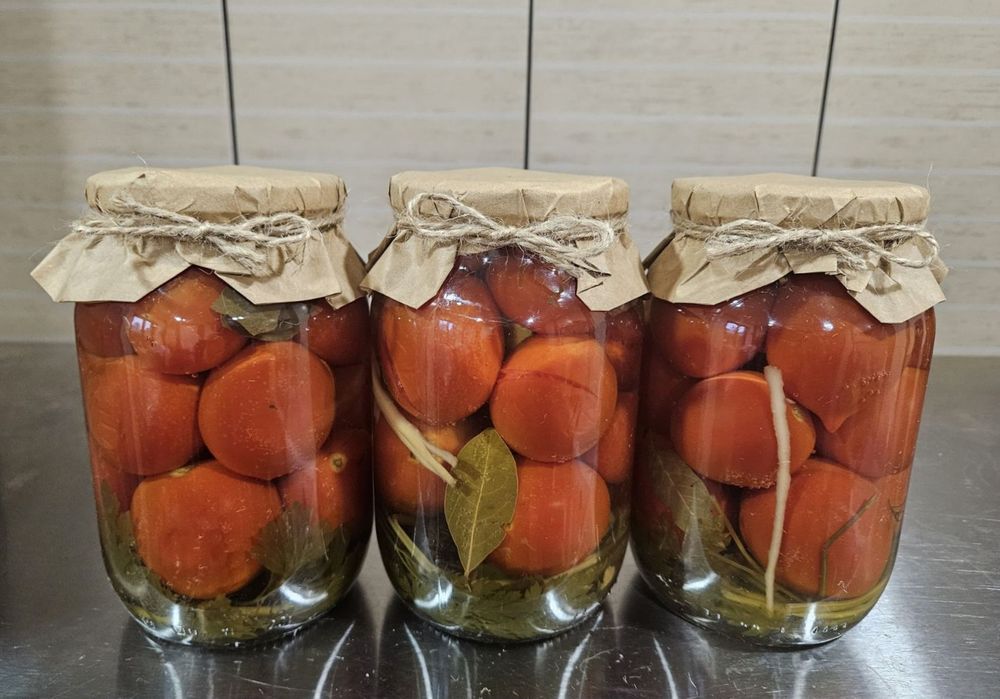 Помідори мариновані/Огірки мариновані/Огірки квашені/Огірки різані