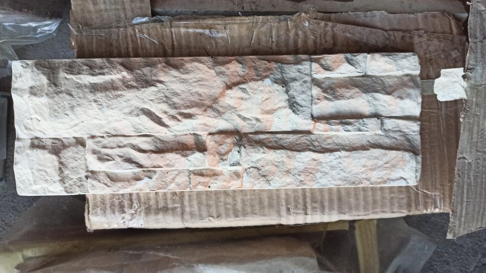 Płytki(ozdoby) gipsowe