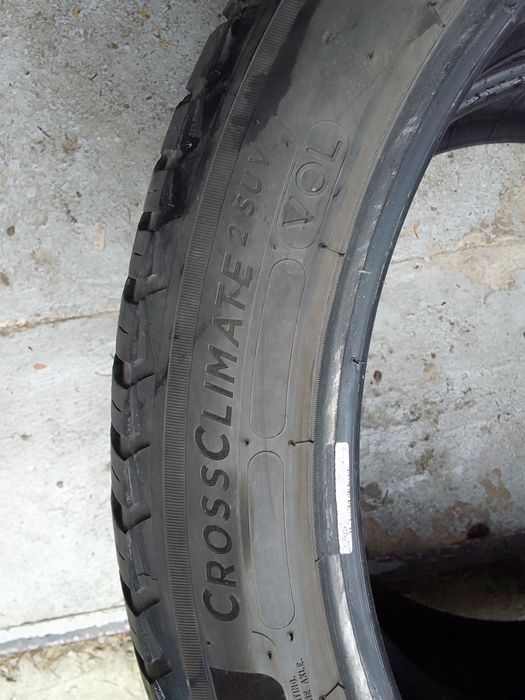 2 Opony wielosezonowe 235/45r20 MICHELIN 2024r