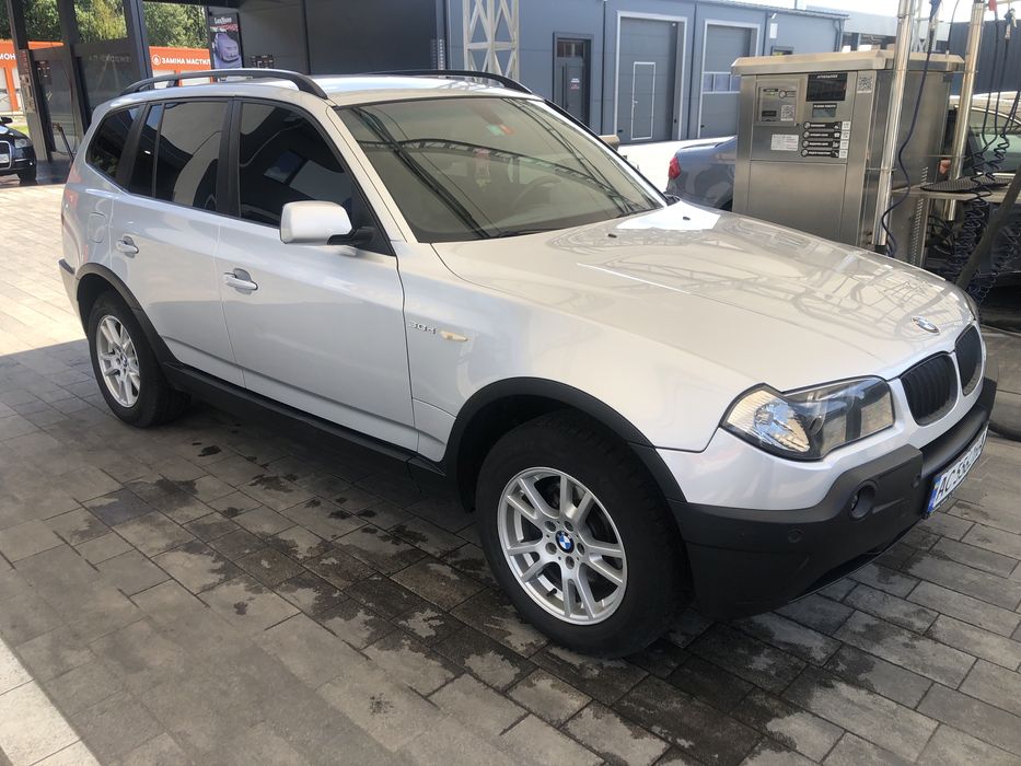 Продам BMW X3 e83
