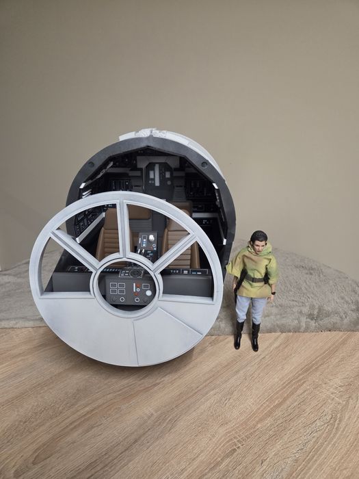 Hot toys millenium falcon cockpit 1/6 diorama