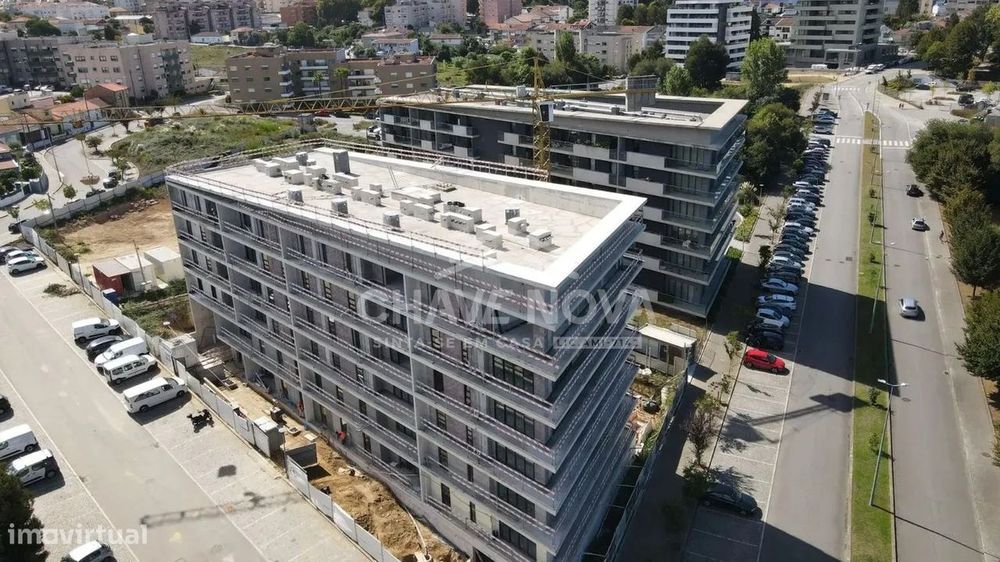 T2 Novo c/ Lugar de Garagem em Oliveira do Douro — Oliveira do Douro, Porto