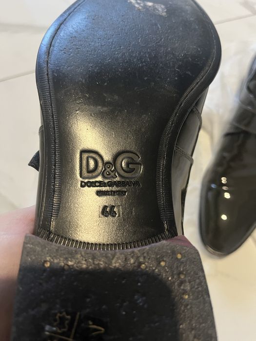 Лаковые туфли извесного бренда