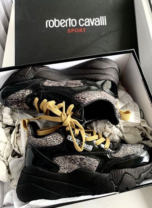 Взуття  ботінки Pinko 36 кросівки Roberto Cavalli 35