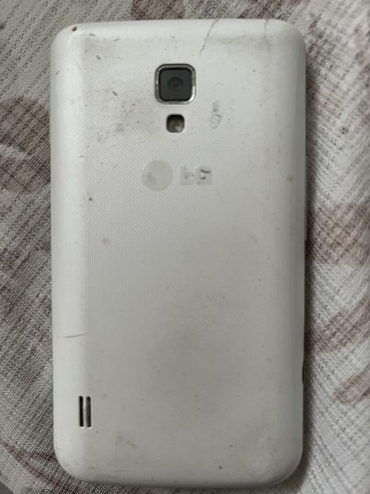 LG P-715 на запчасті