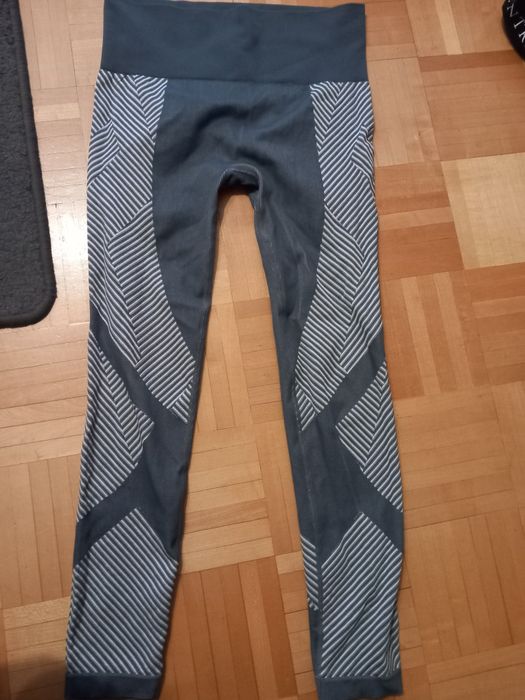 Legginsy damskie treningowe rozmiar s/m kompresyjne