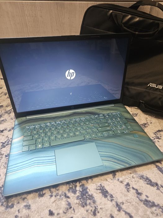Laptop HP 17” | Pentium Gold 7505 | 16GB RAM | SSD 512GB | Dotyk | Win