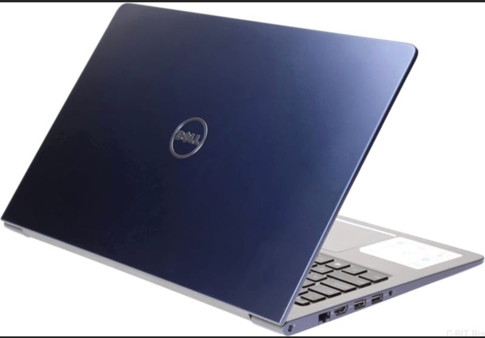 Dell Vostro 5568 i5-7200 2.5GHz / 16GB / 256GB + 1TB /  GeForce 940MX