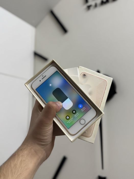 Iphone 8 стан нового телефону! батарея 86%