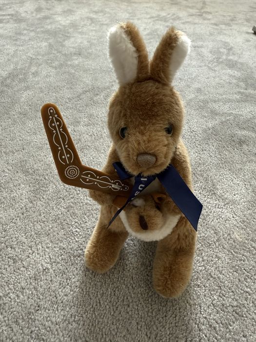 Сувенірна фігурка мʼяка кенгуру з Австралії, мягкая игрушка кенгуру