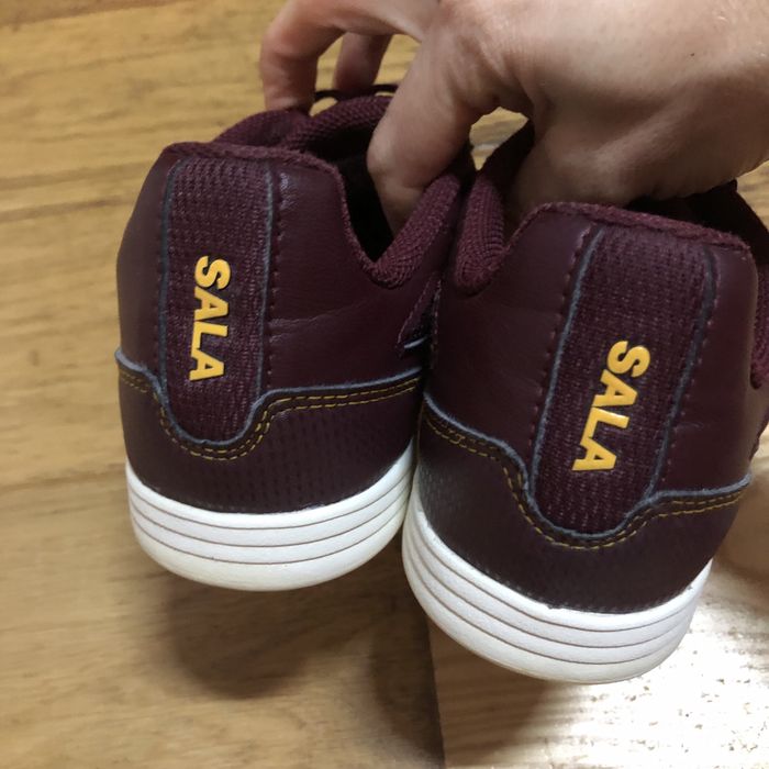 Halówki Adidas FR 35