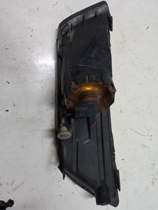 Halogen prawy Ford Mondeo MK4