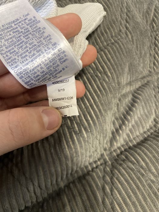 Білосніжний лонсіінг від томі хілфігер