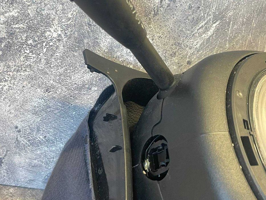 Підрульовий Шлейф Перемикач Mercedes W204 W212 руля