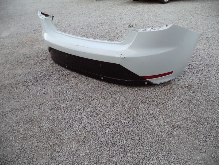 Para-choques Seat Ibiza 3 portas tras ano 2015 (original) e bom estado