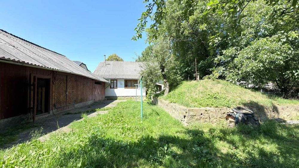 Продаж будинку в селі Пнів — готовий варіант для комфортного проживання