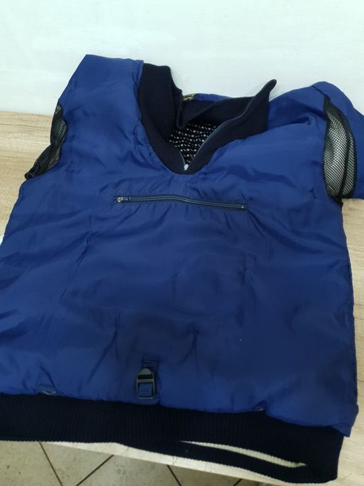 Sweter z wbudwanym kapokiem kamizelką ratunkową Baltic S 60-70kg 50N