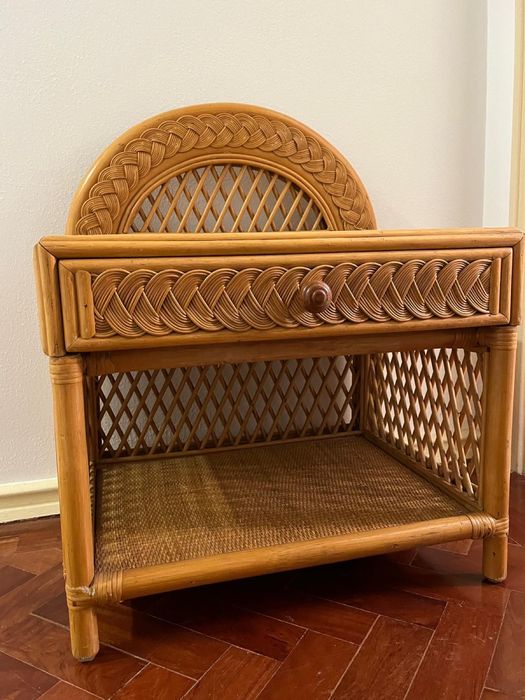 Consola vintage em rattan e bambu