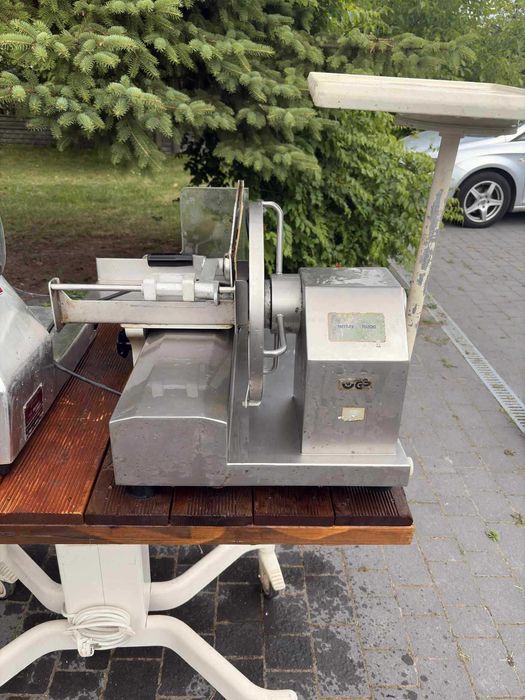 Krajalnica Scharfen E300 F