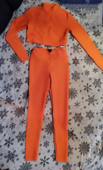 Zestaw, leginsy -s bluza krótka M
