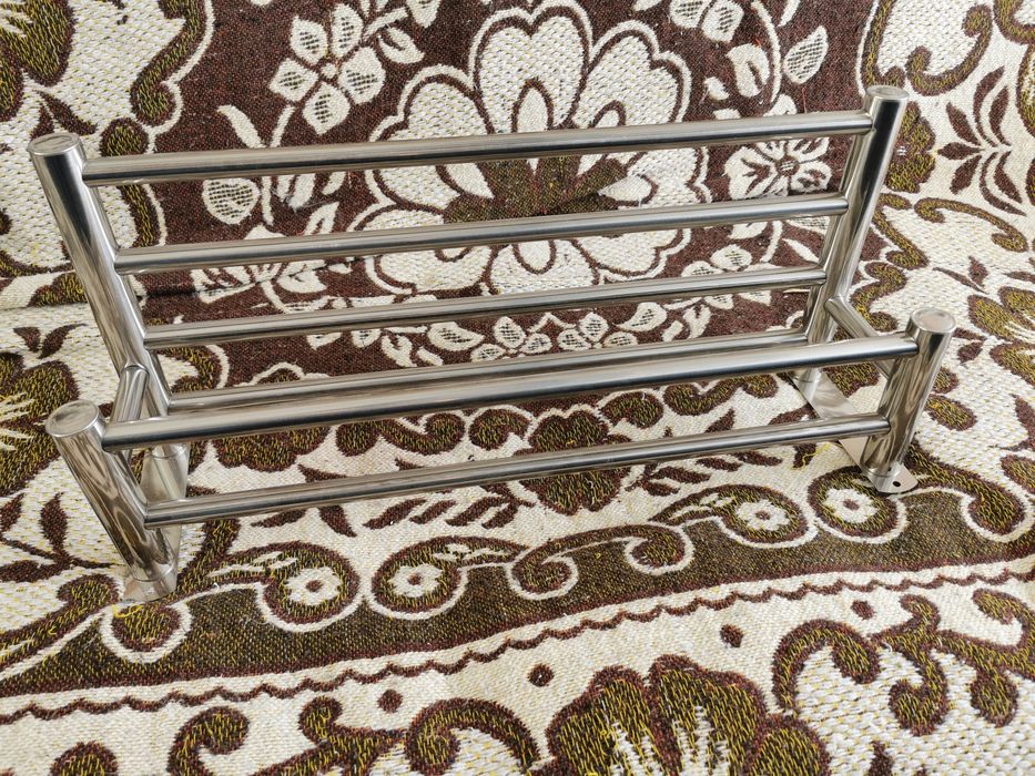 Toalheiro casa de banho de duplo andar, para várias toalhas.