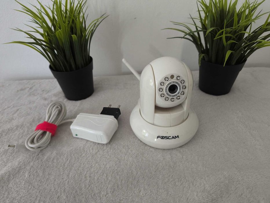 Kamerka IP Foscam Nocna wizja WiFi/Ethernet Aplikacja android/ios