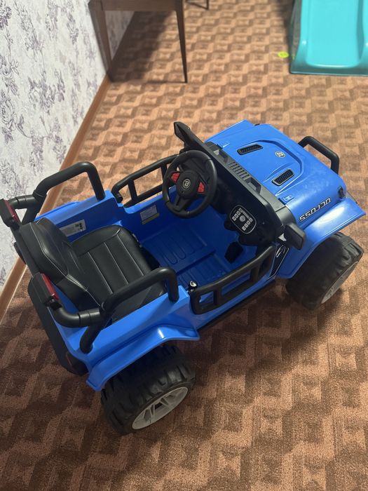 Дитячий електромобіль Bambi M 4282EBLR-4