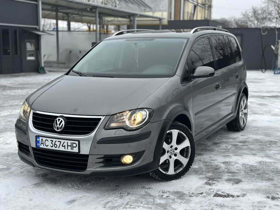 Volkswagen Cross Touran