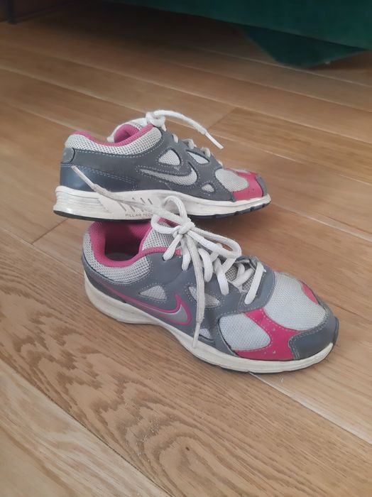 Szare różowe buty adidasy sneakersy Nike 31 rozmiar