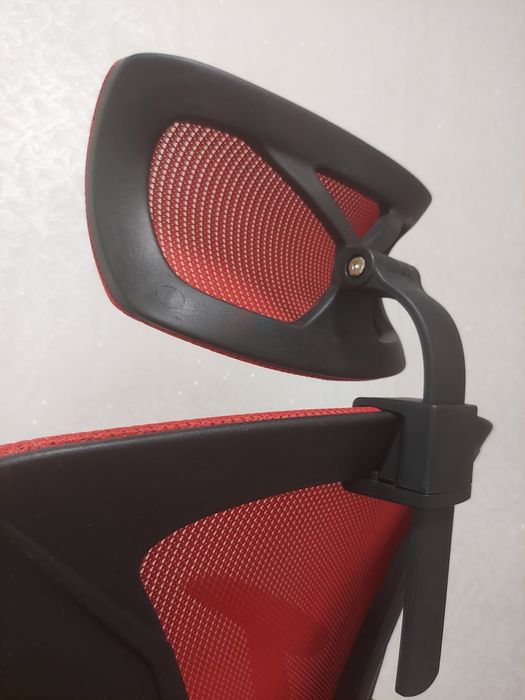 Крісло офісне Barsky Mesh BM-01 black/red