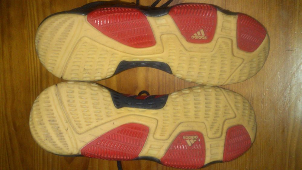 Vendo sapatilhas futebol salão - Adidas 42, 26.5cm