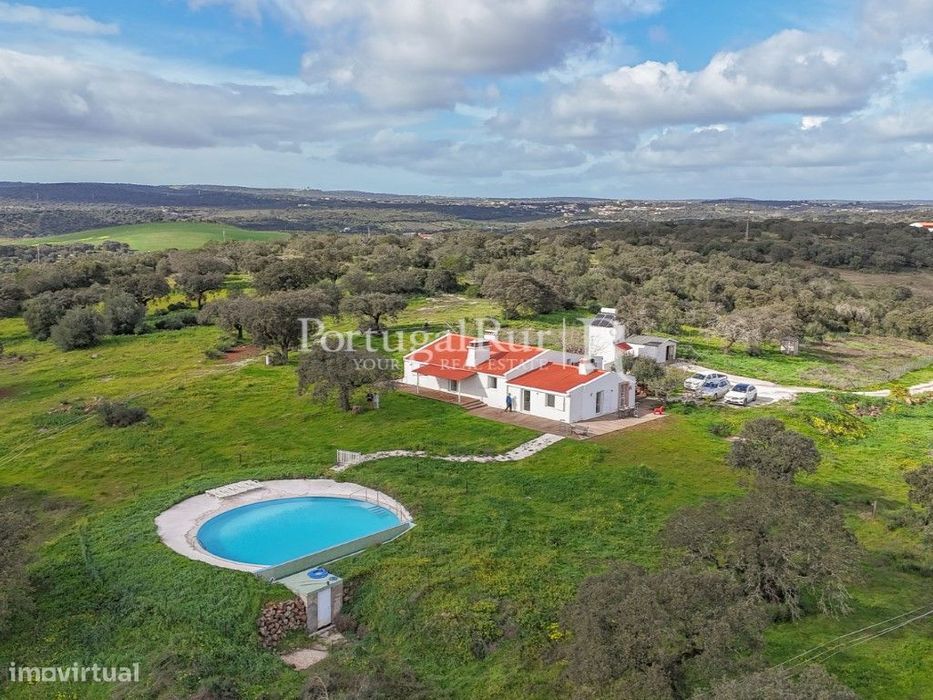 Herdade com 41hectares para criação de cavalos e Alojamento