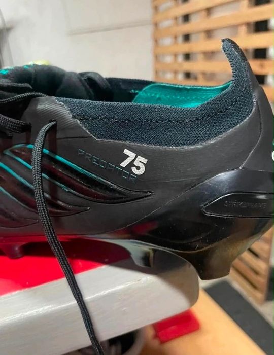 Chuteira original adidas