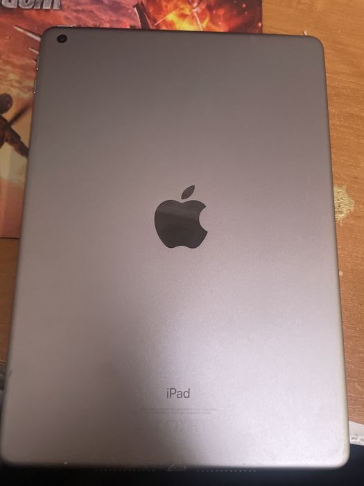 Продам айпад 6 поколения