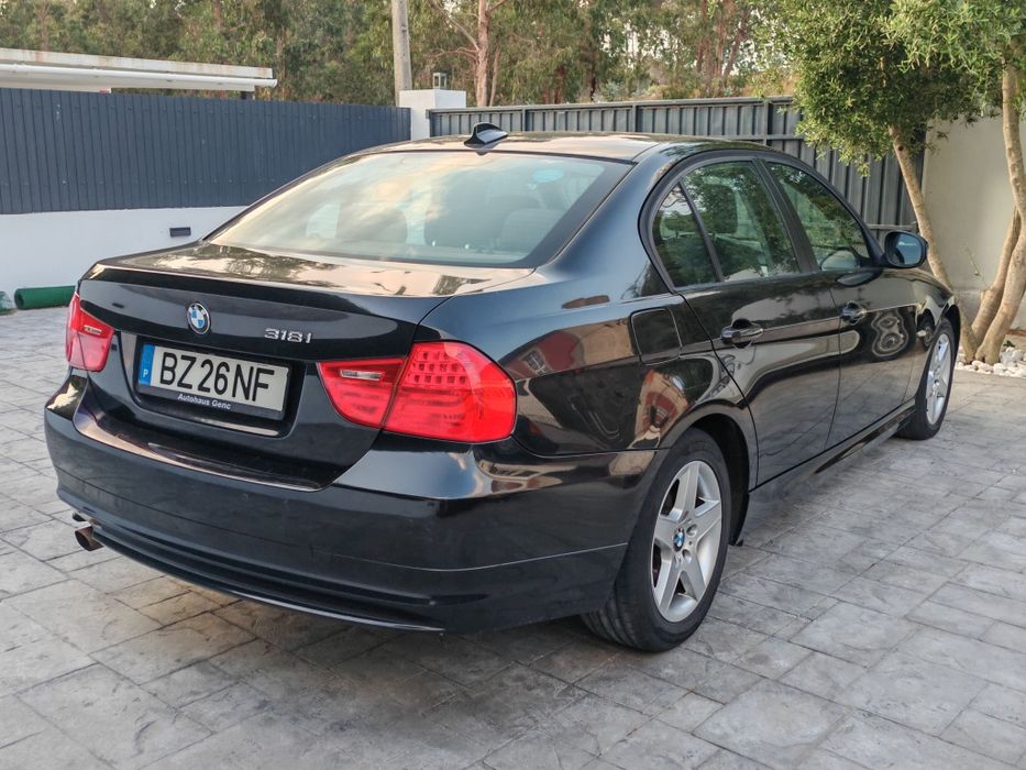 BMW 318i 2009 LCI Facelift – Automático – 143 cv