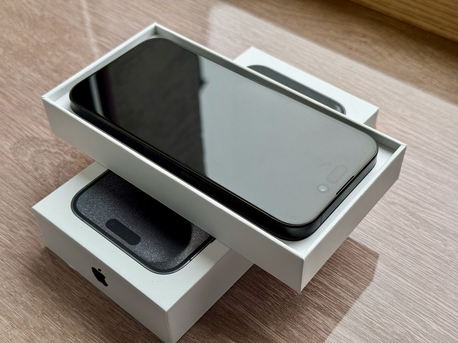 Apple Iphone 15 Pro Black Titanium 1 tb акб 87%