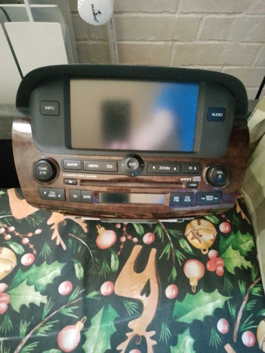 Sprzedam orginalne radio do Hondy FRV