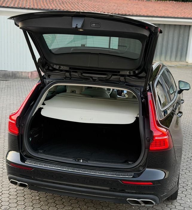 Volvo V60 2.0 T8 AWD TE Inscription  390cv-2020(iva dedutível)