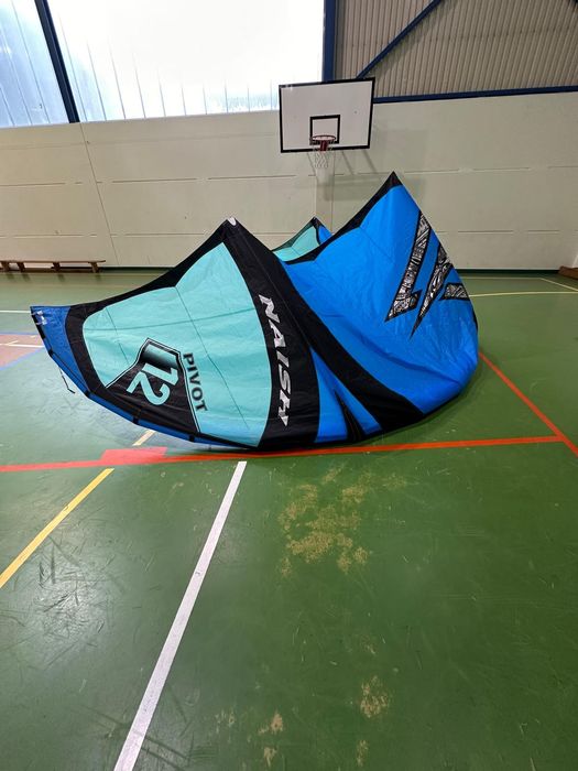 Naish pivot 12 s26 kitę kiteboarding