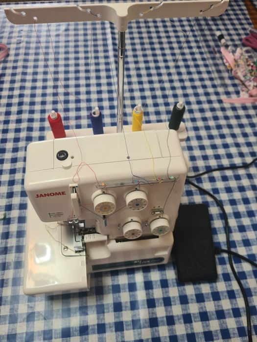 Оверлок Janome MyLock 205D