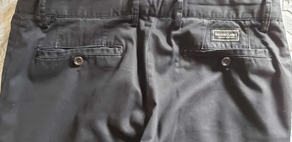 Calças Malboro - pretas