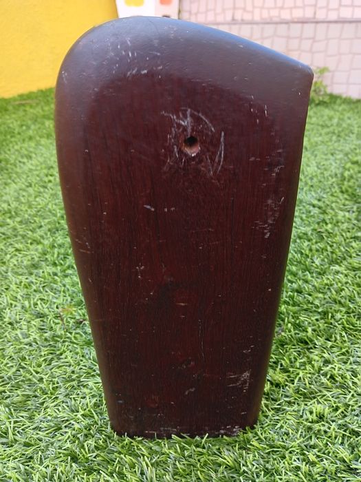 Escultura Africana em madeira maciça