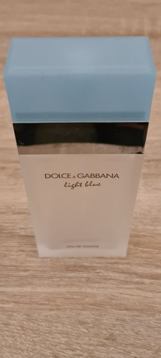 Caixas e frascos  de perfumes originais