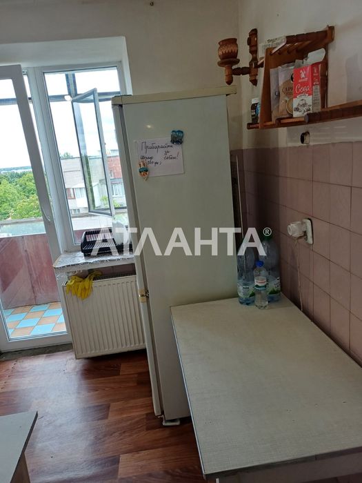 Комфортна трикімнатна квартира у пішій доступності до центру