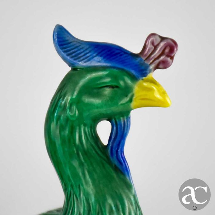 Par de figuras de Fénix (Fenghuang) porcelana da China, policromadas