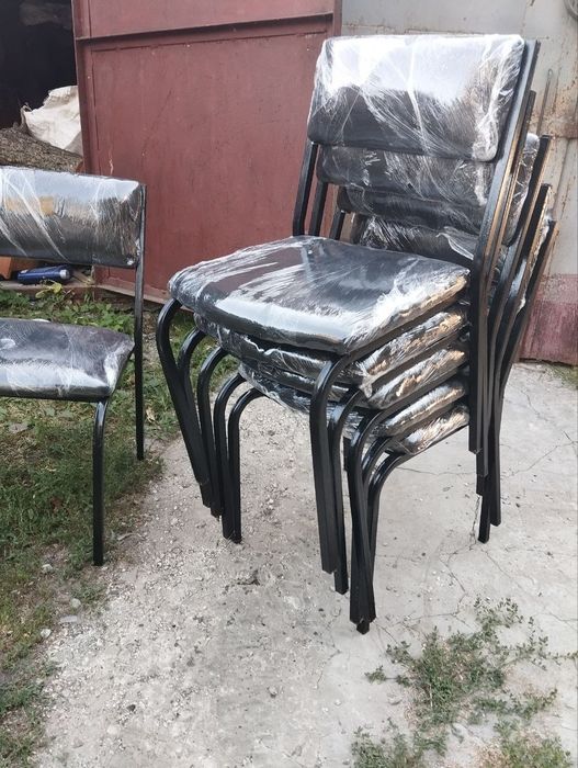 Продам стулья офисные