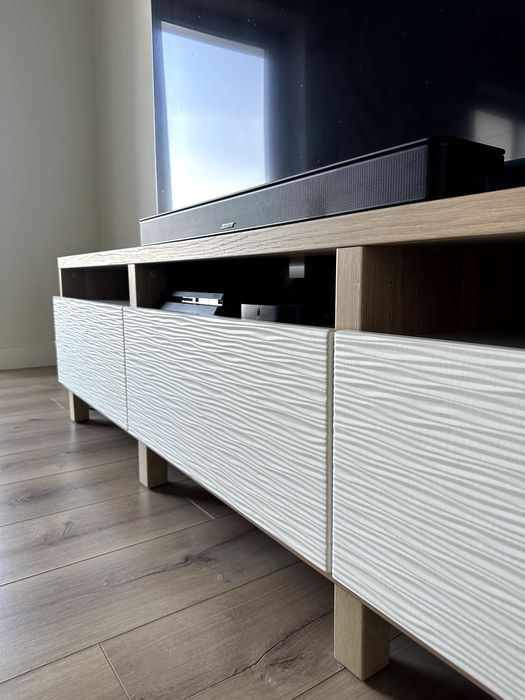 Móvel de TV em ótimo estado.