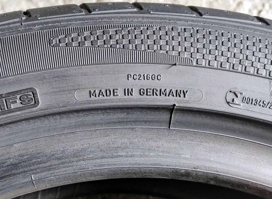 Шини літні R17 225/50 Dunlop SP Sport Maxx TT Run Flat